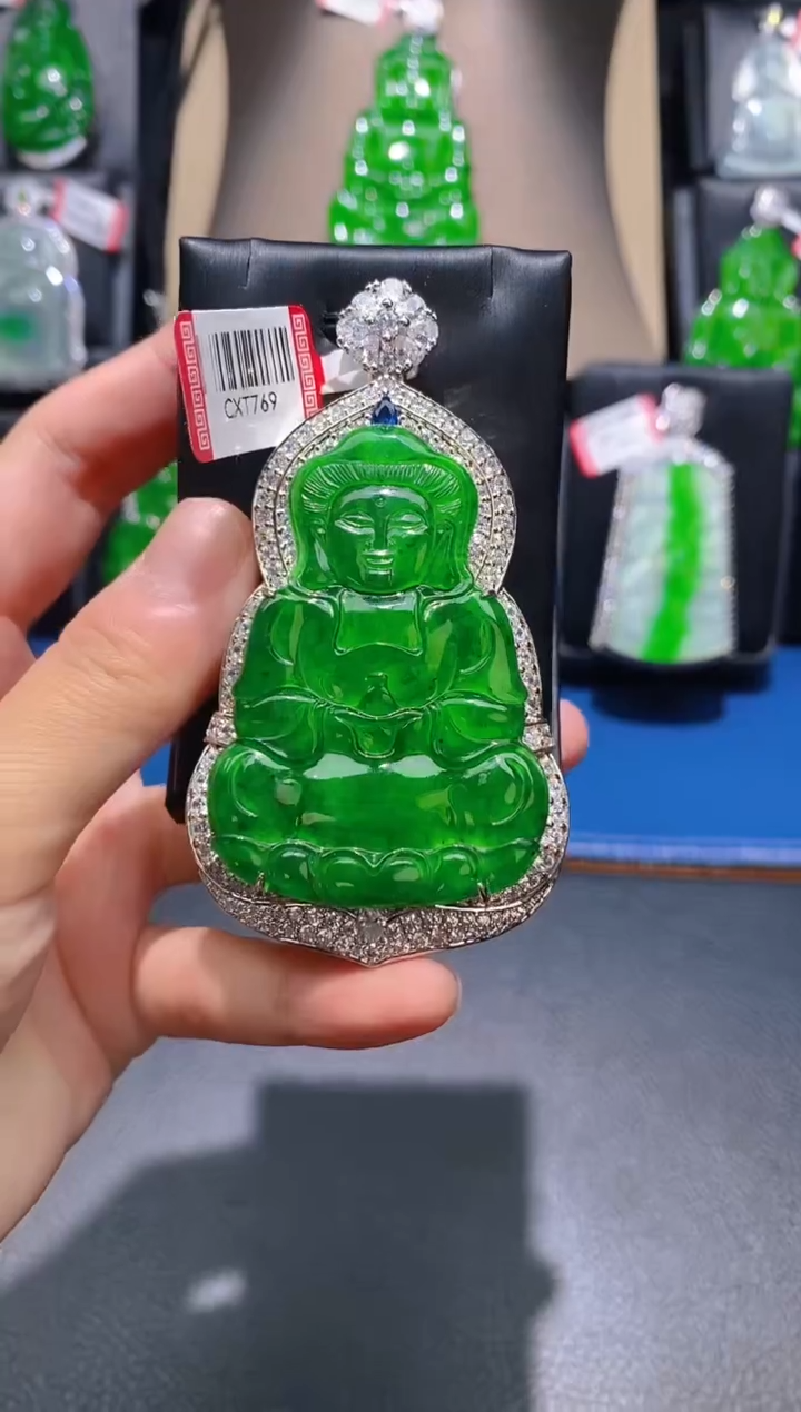 【闪购商品】翡翠颈饰未镶嵌天然A货翡翠z02