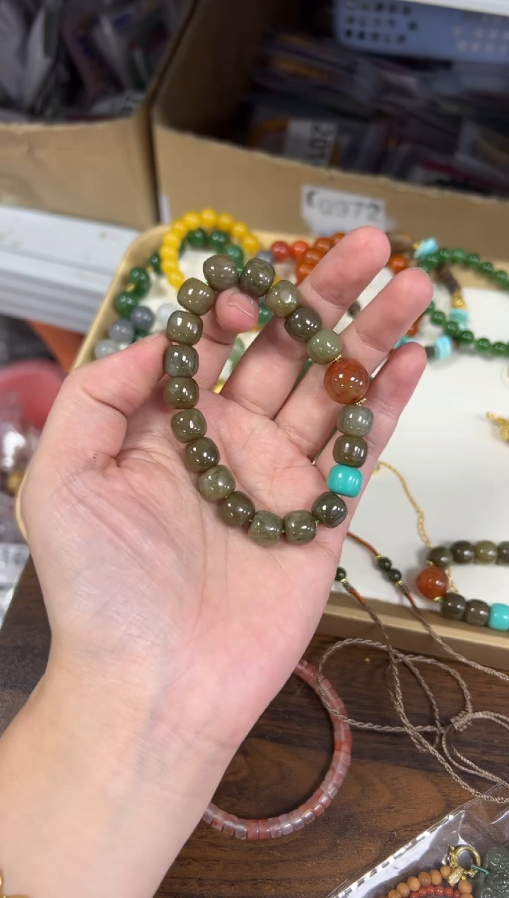 项链未镶嵌和田玉和田玉且末糖南红珠手串[0647]