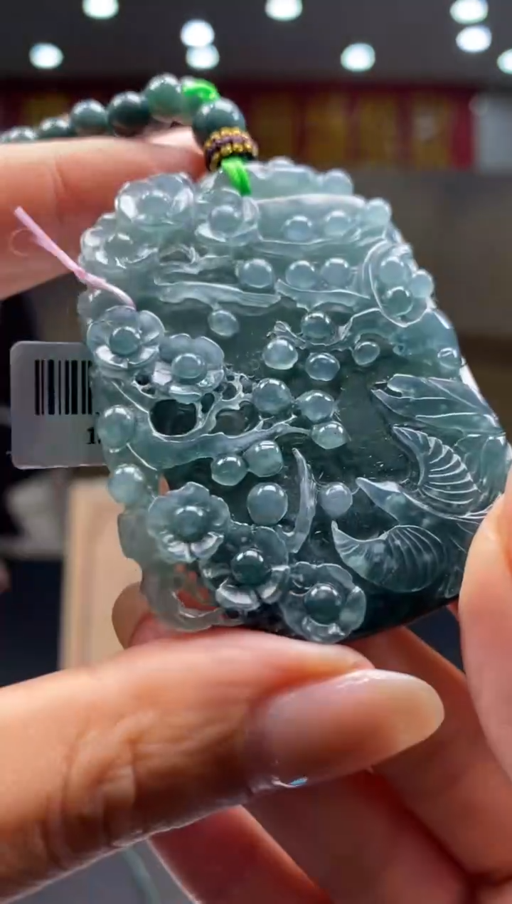 【闪购商品】翡翠颈饰未镶嵌********239