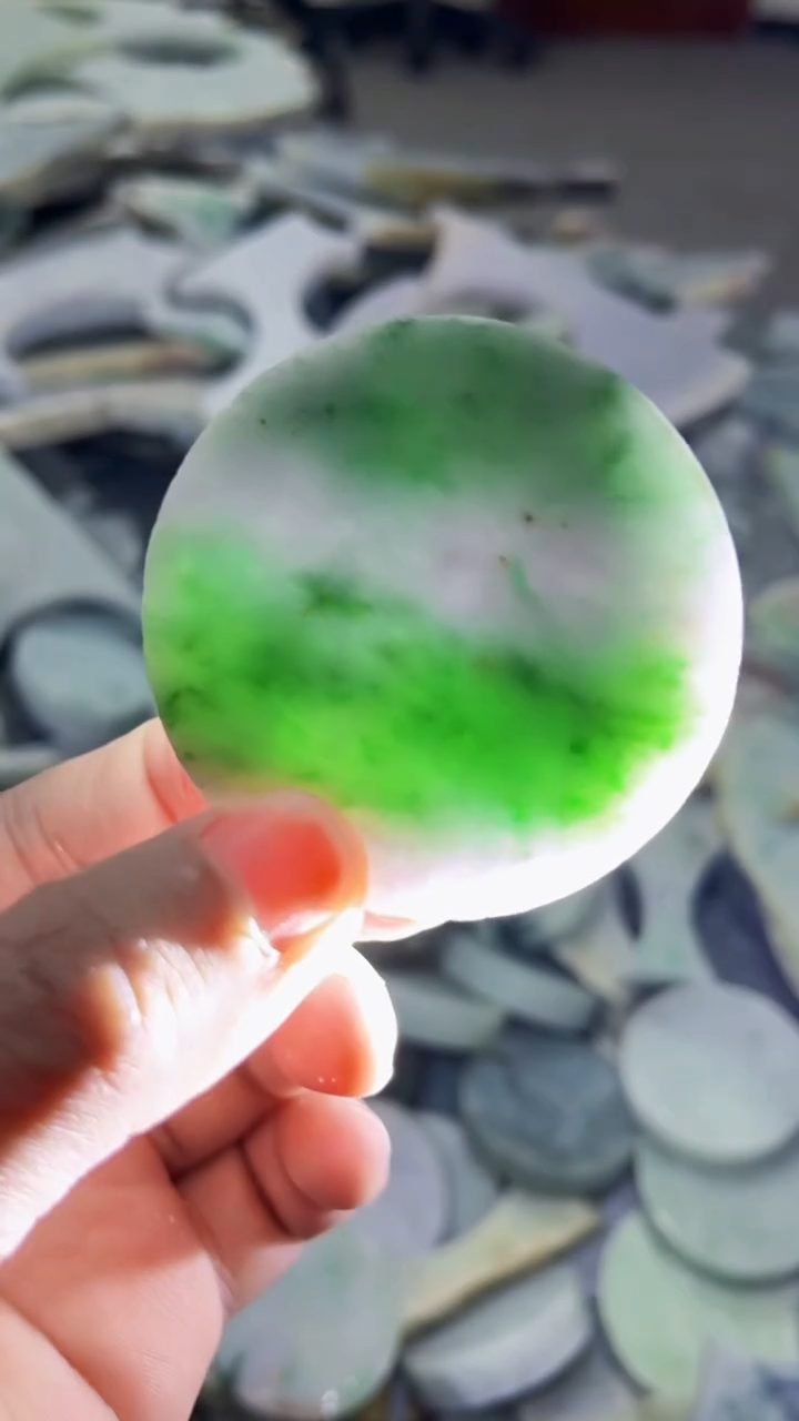 【闪购商品】翡翠挂件未镶嵌A货康壹198
