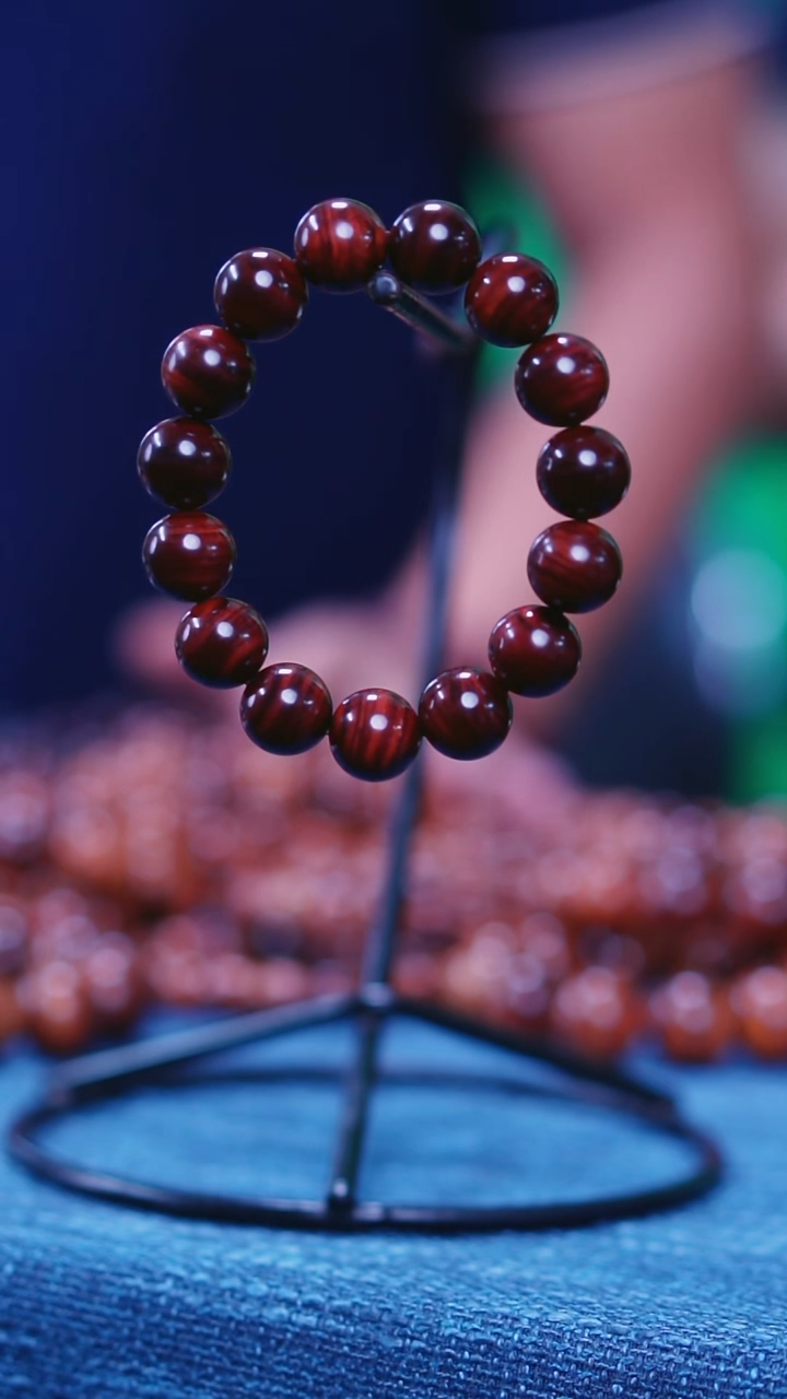 黄花梨/降香黄檀海南黄花梨十月田土埋老料1.5手串