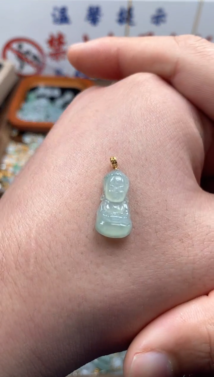 【闪购商品】翡翠颈饰未镶嵌哥哥