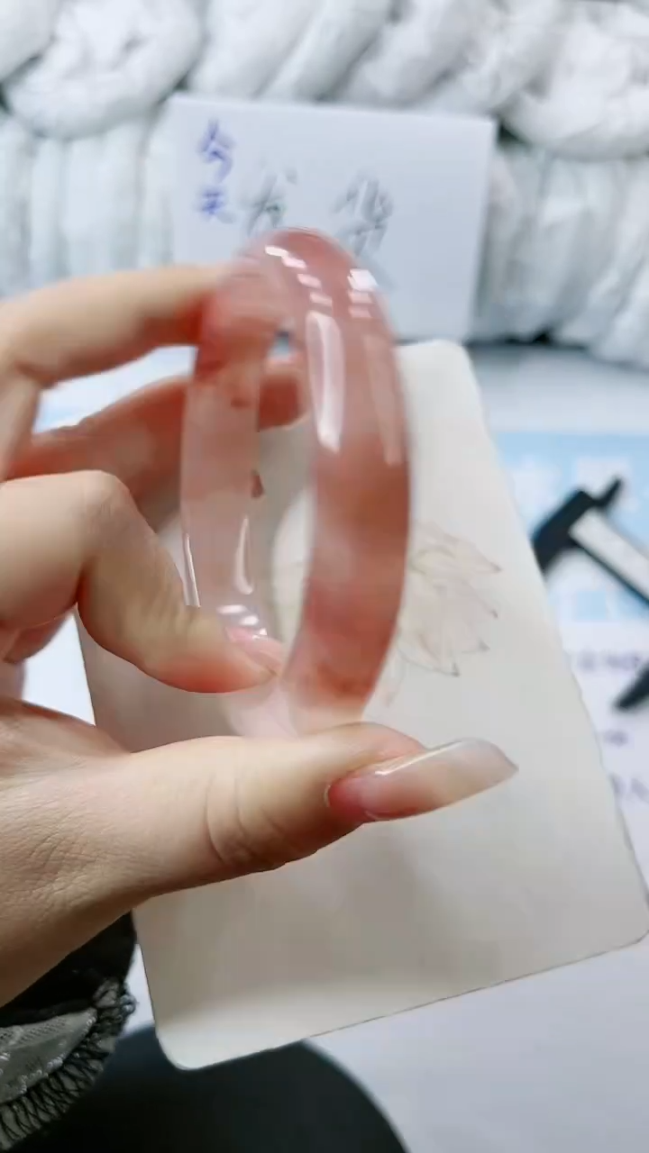 【闪购商品】石英质玉手镯未镶嵌多样性发货C181