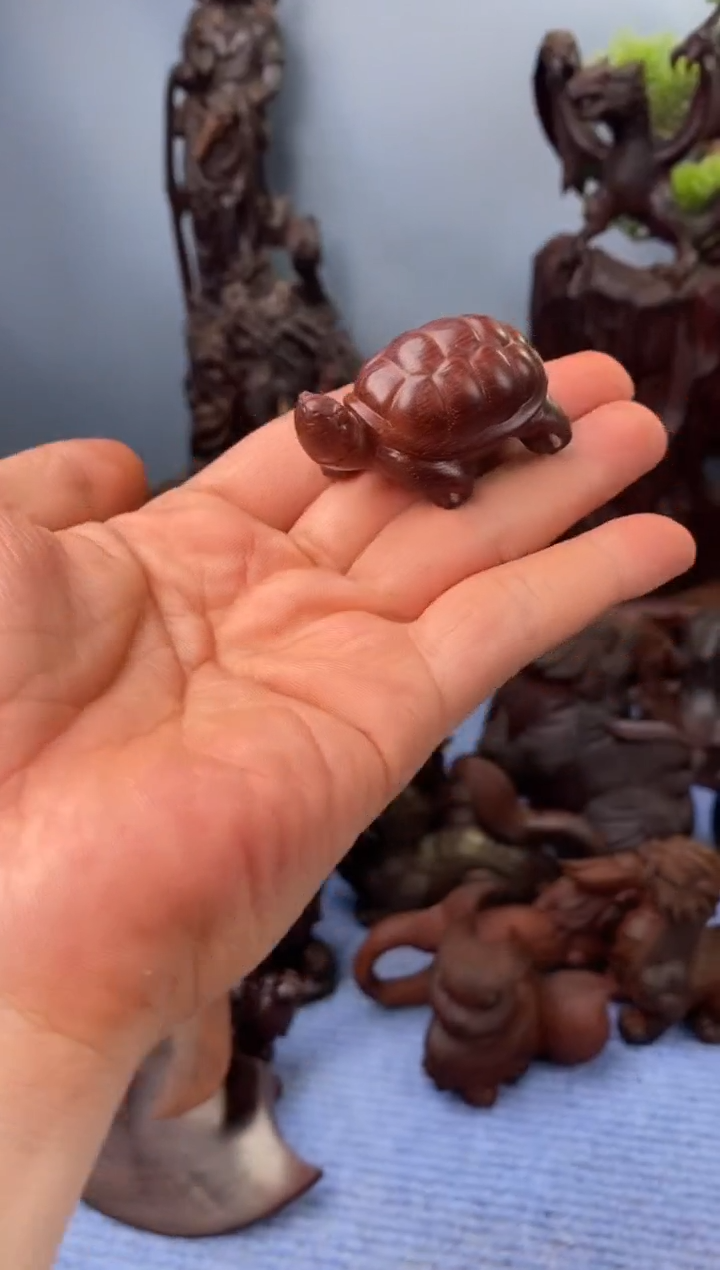 檀香紫檀（小叶紫檀）沧**粟乌龟