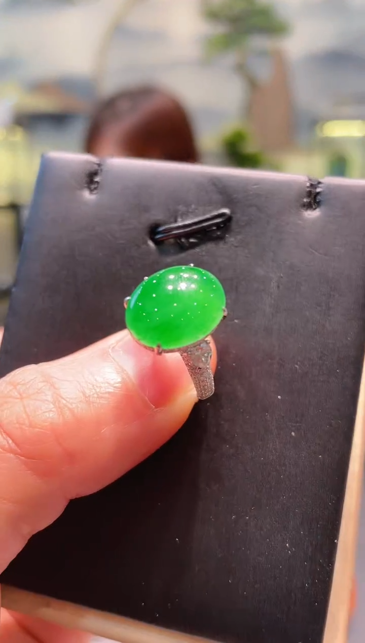 【闪购商品】翡翠颈饰18K金镶嵌A32戒指天然A货翡翠