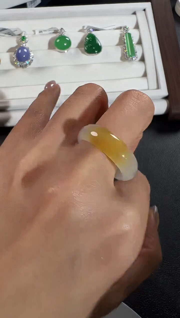 未镶嵌戒圈翡翠序号40 圈口19