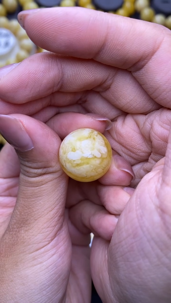 裸石琥珀未镶嵌20mm+大小姐珠宝14