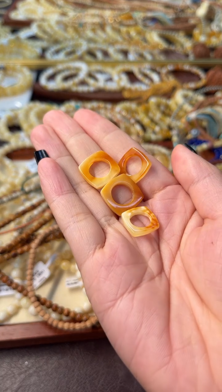 裸石琥珀未镶嵌跑环多样性发其一