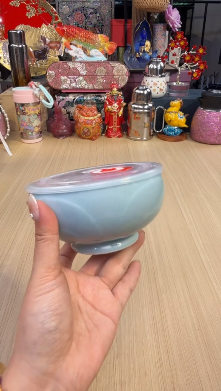 60蓝色带盖碗           
