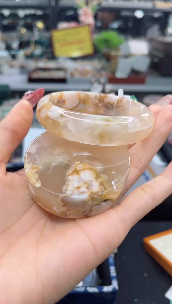 【闪购商品】石英质玉手镯未镶嵌58圈口（赠品镯心）3572389