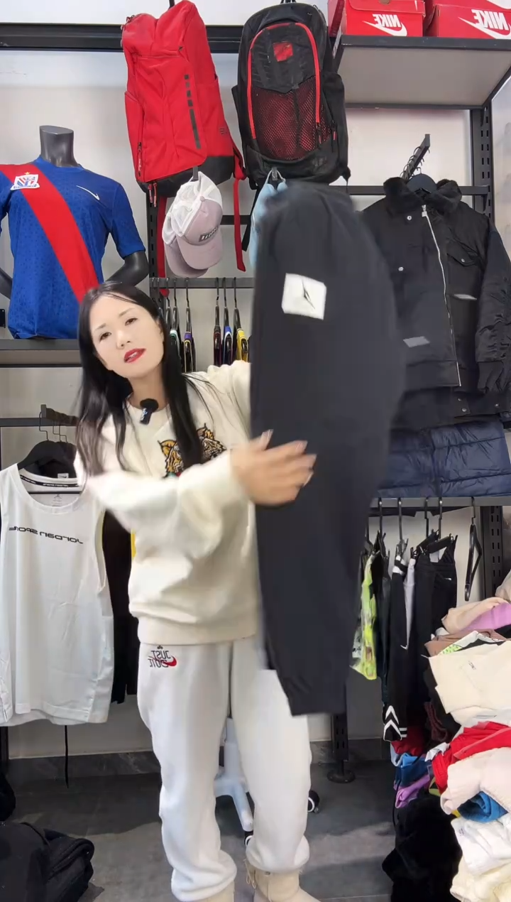 677闪购编码 Nike/Joedan运动卫衣裤以直播间过款为准尺码175