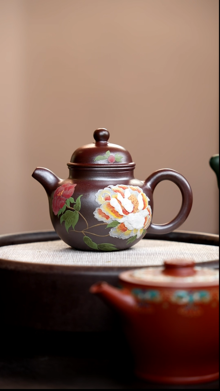 茶壶紫砂柴烧掇球泥绘双色牡丹