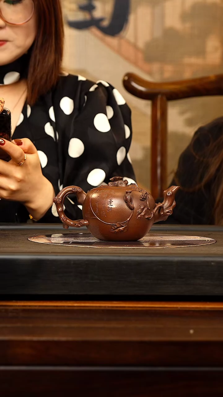 【闪购商品】紫砂茶壶ZCP 紫泥 松鼠葡萄