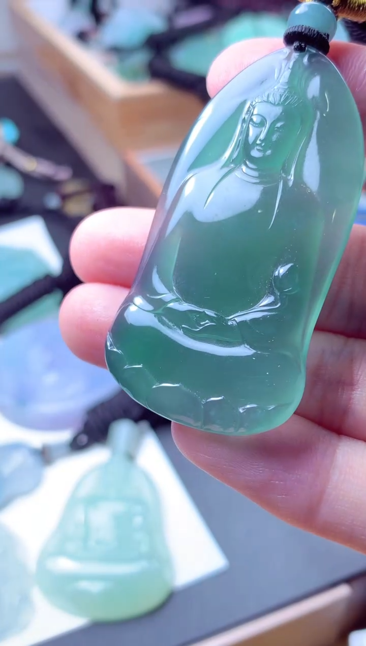 颈饰未镶嵌翡翠天然A货翡翠