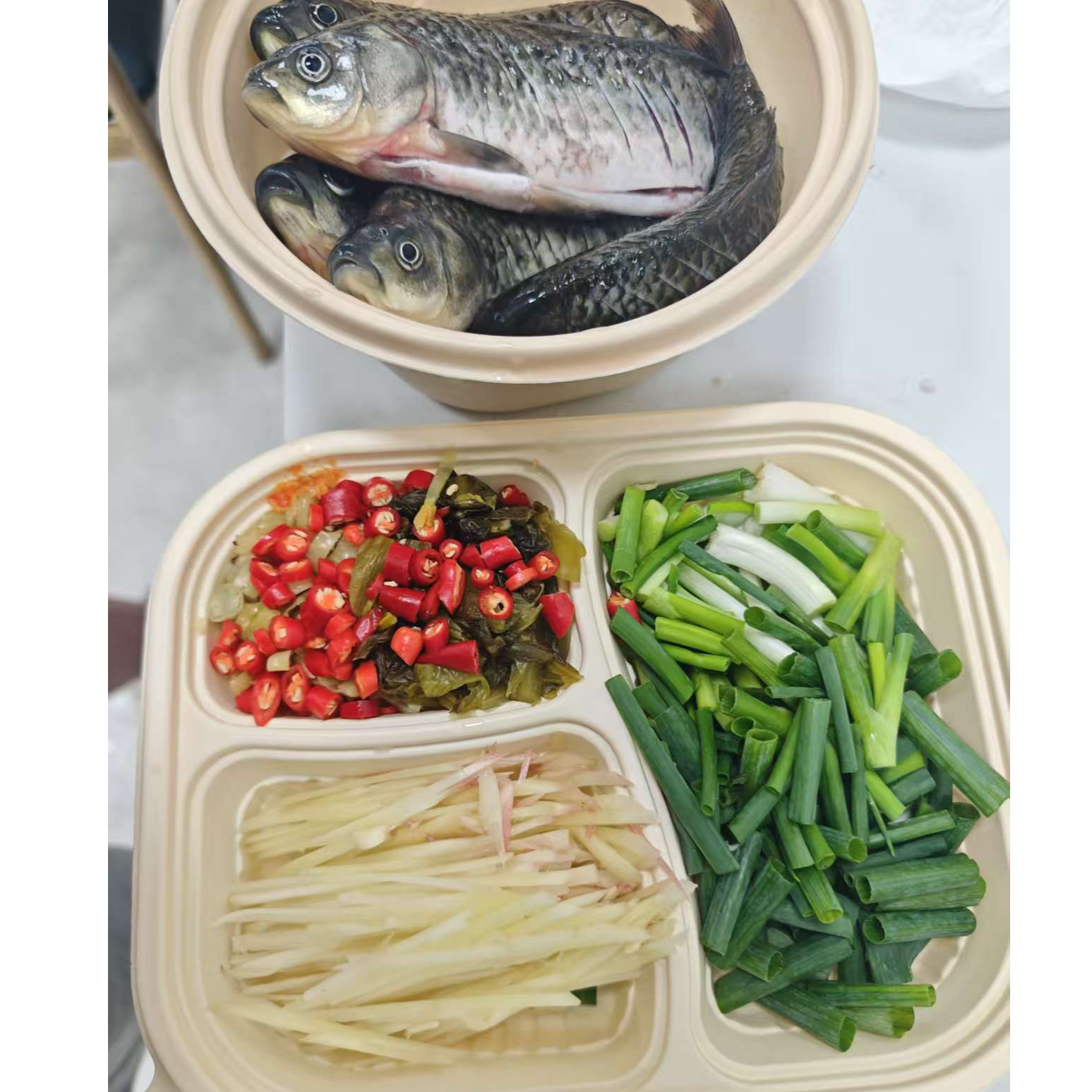 葱葱鲫鱼（鲫鱼4条约760克）