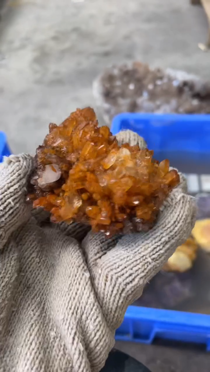 【闪购商品】黄晶原石未镶嵌天然黄水晶原石摆件