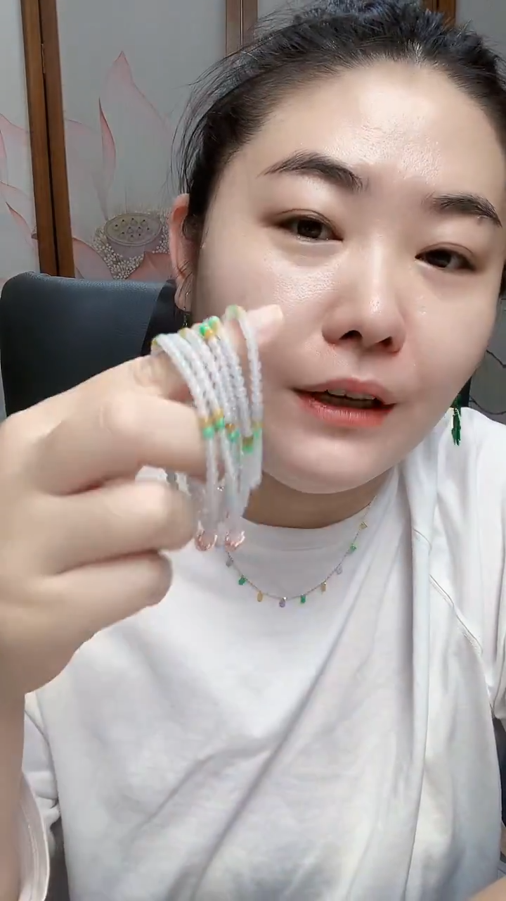 颈饰未镶嵌翡翠翡翠珠珠手串单圈多样性发货