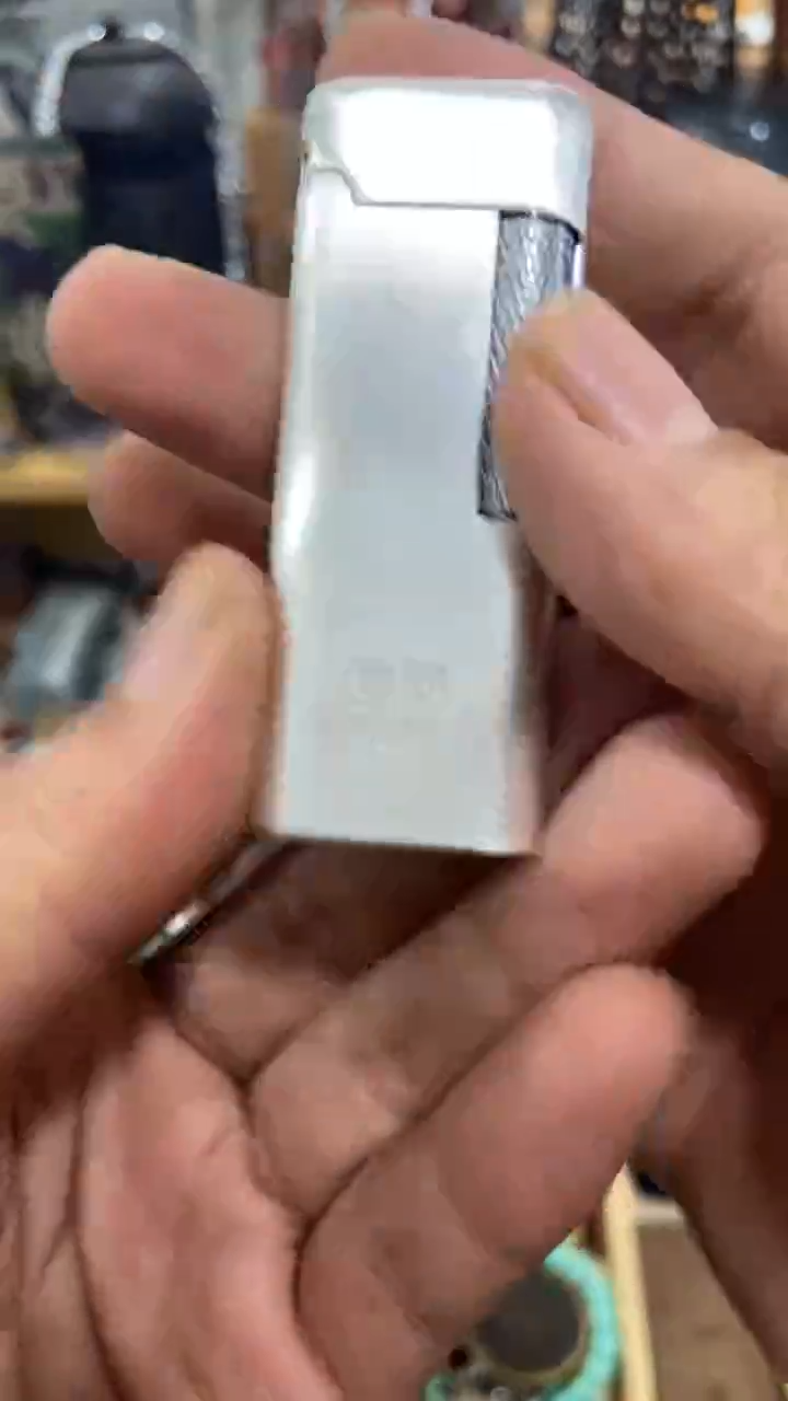 瓷片闪购商品  如图所示