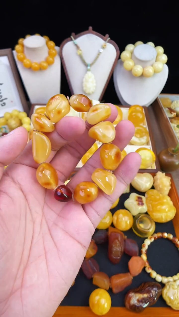 琥珀未镶嵌珠宝奇石꒰****꒱柒月