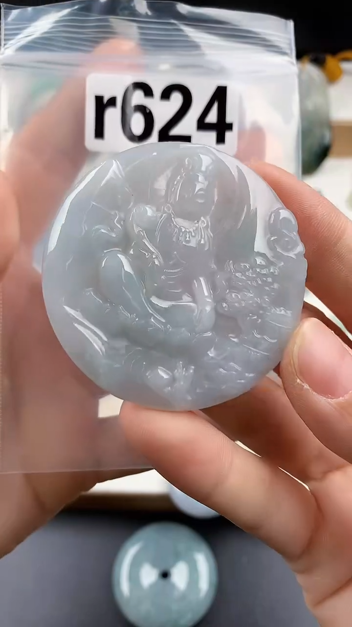 颈饰未镶嵌翡翠天然翡翠吊坠挂件