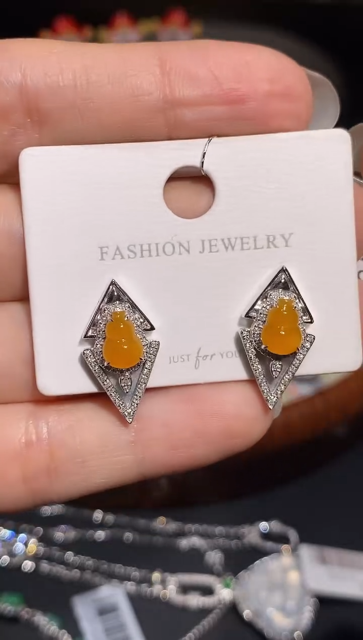 【闪购商品】翡翠耳饰18K金镶嵌耳饰