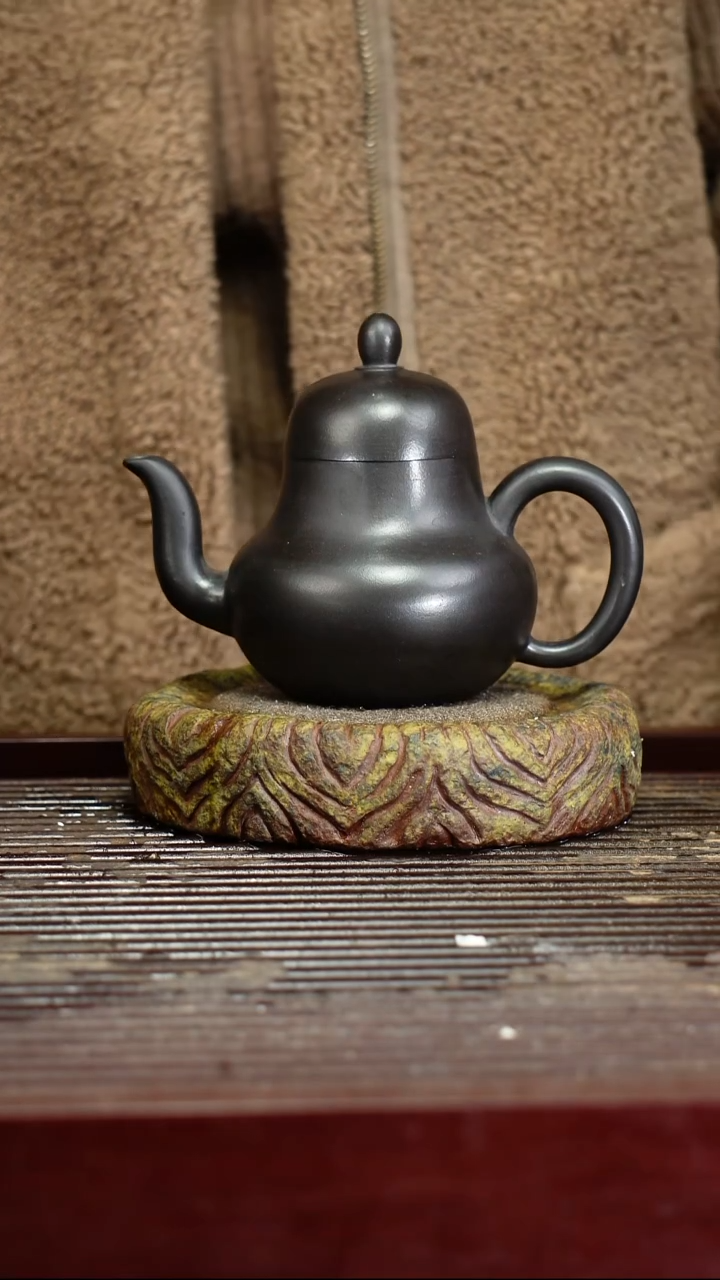 宜兴原矿紫砂壶茶壶宜兴原矿紫砂壶茶壶240C