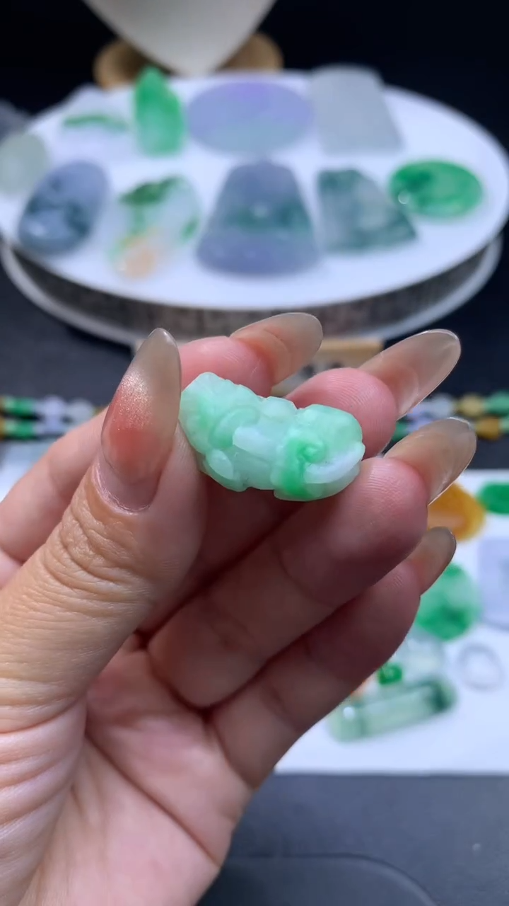 【闪购商品】定制翡翠未镶嵌翡翠