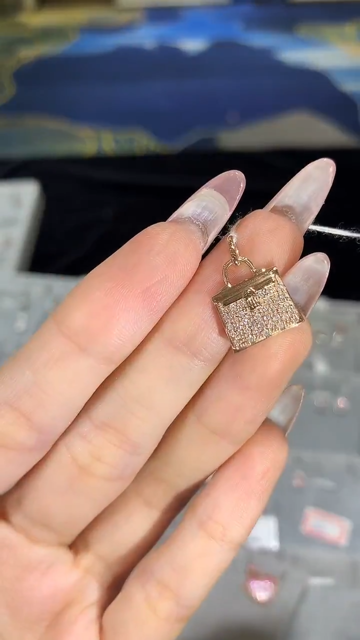 【闪购商品】钻石吊坠18K金镶嵌钻石吊坠