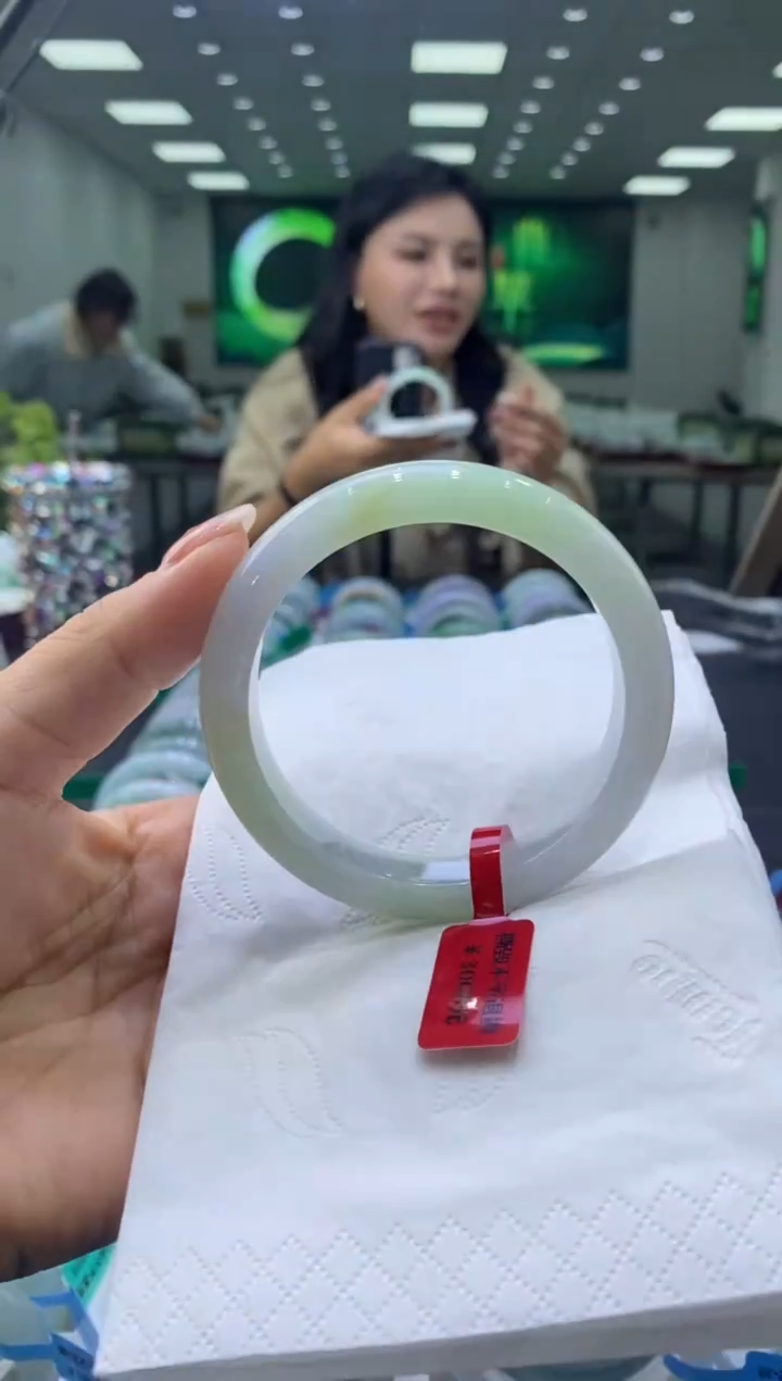 未镶嵌手镯翡翠00004760