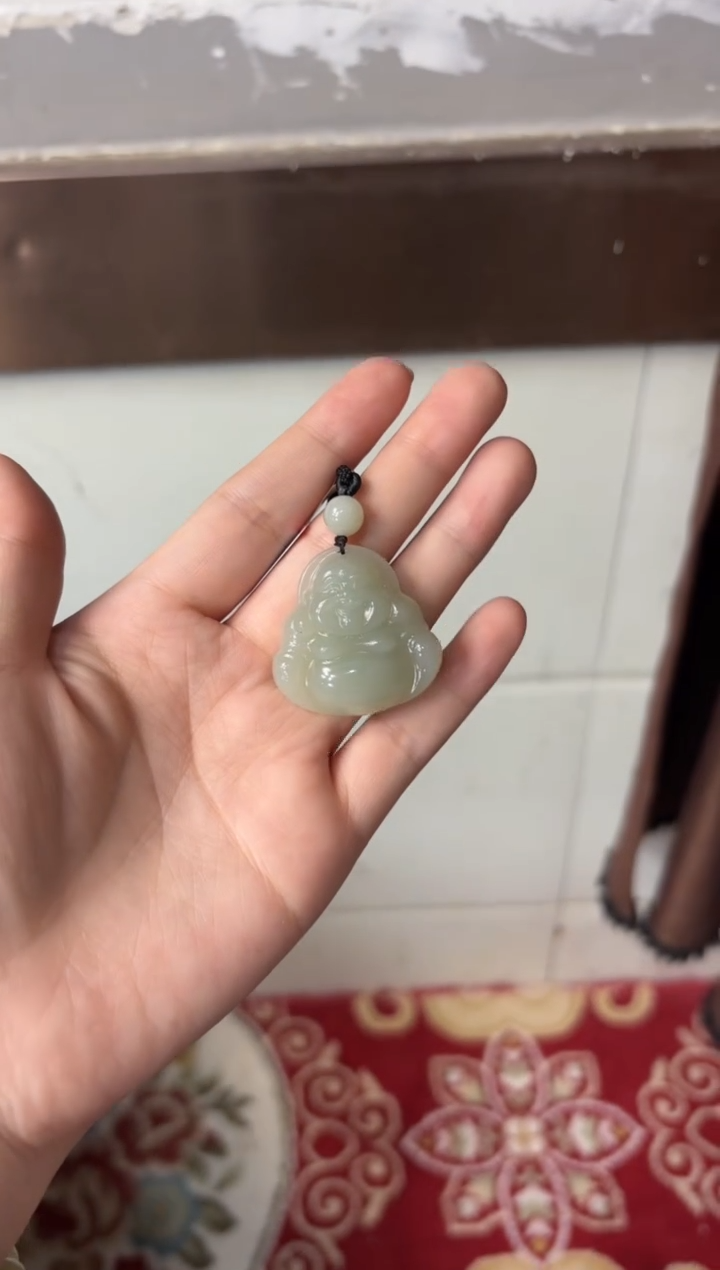 【闪购商品】和田玉吊坠(赠链)未镶嵌且末微色差近矿吊坠