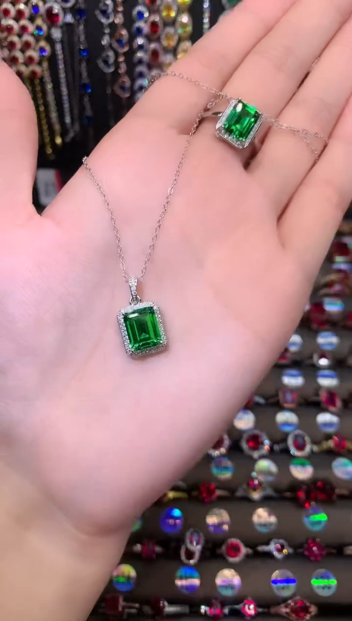 【闪购商品】透辉石吊坠银S925镶嵌银色