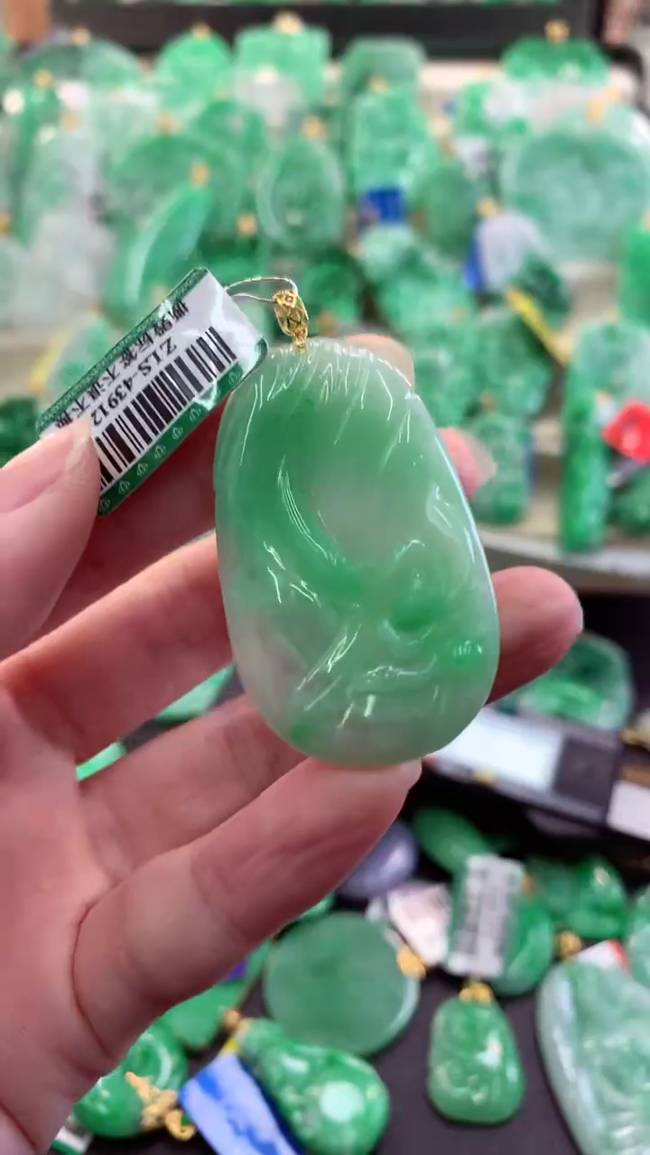 【闪购商品】翡翠吊坠(不含链)18K金镶嵌挂件