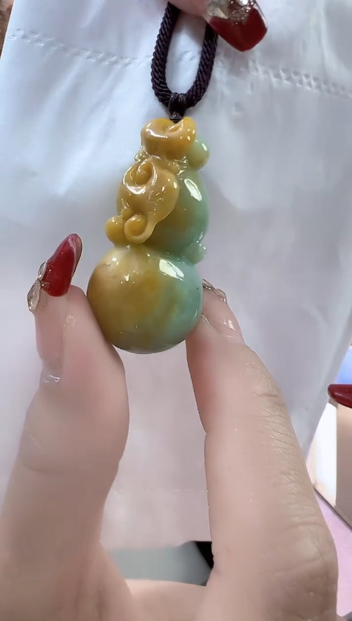 【闪购商品】翡翠颈饰未镶嵌孤品葫芦宽23高40厚12