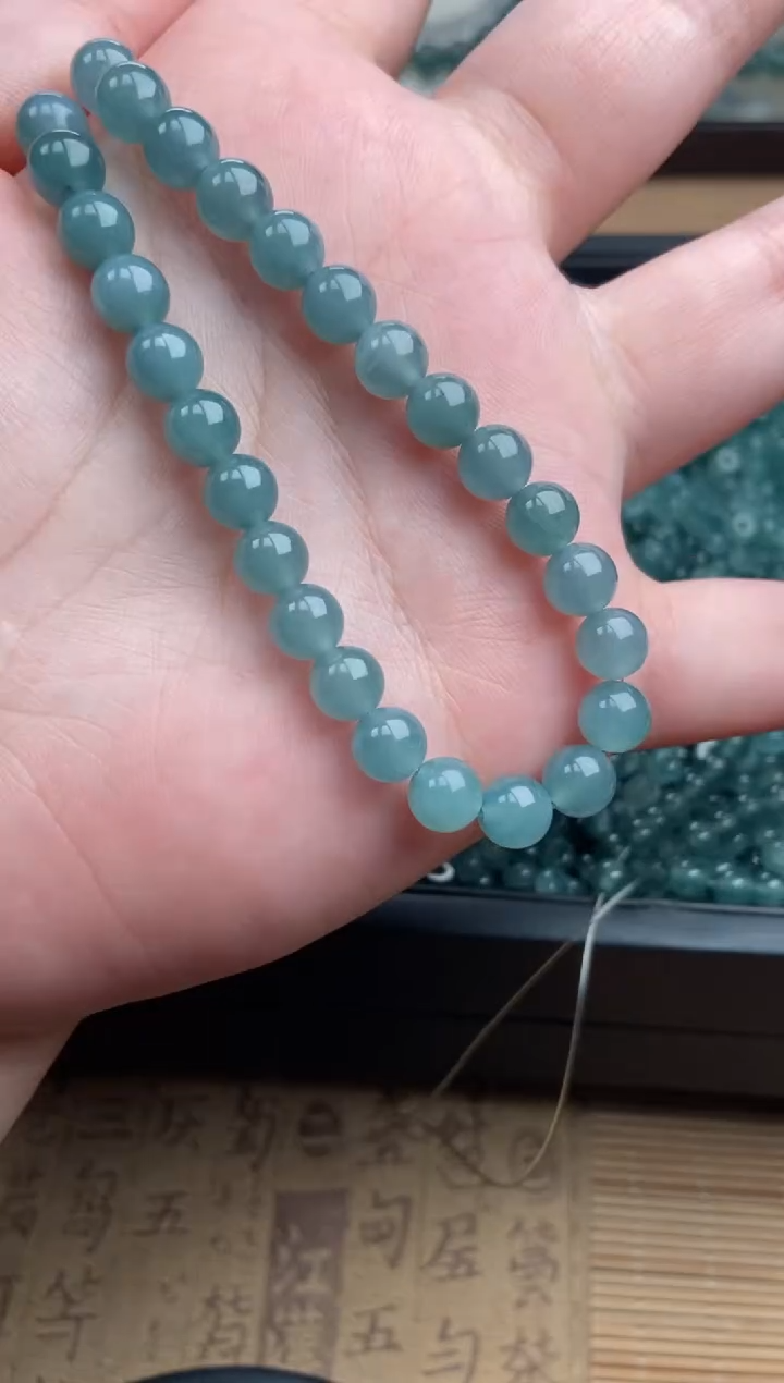 【闪购商品】翡翠手链未镶嵌多样性发货27颗卡6.9天空蓝