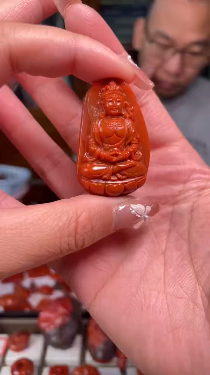 【闪购商品】南红玛瑙吊坠未镶嵌特色