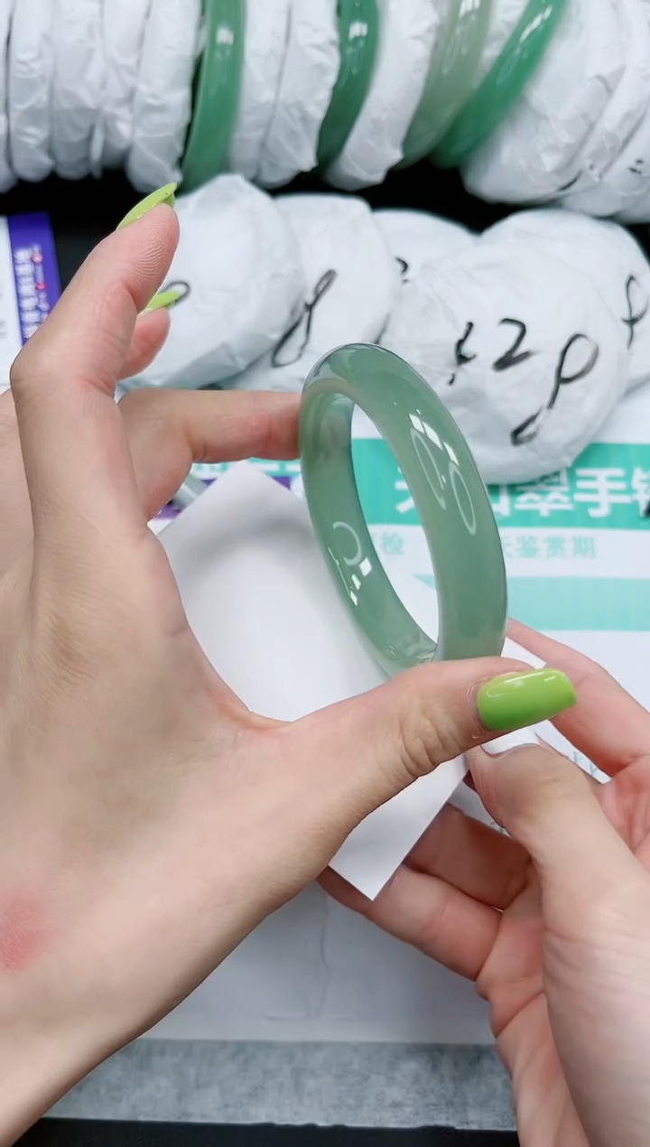 石英质玉手镯未镶嵌823/58