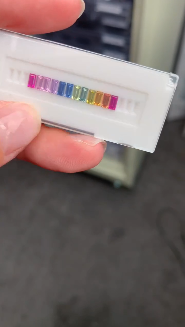 【闪购商品】彩色蓝宝石裸石未镶嵌彩色蓝宝石套盒