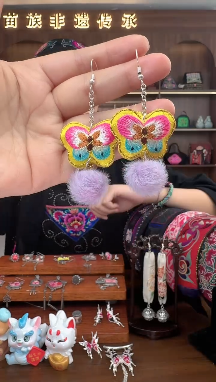 【闪购商品】织绣扶光苗绣传承14