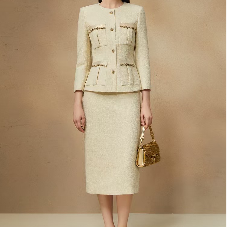 【歌颉】气质优雅杏色连衣裙法式通勤风格时尚百搭Gl 522