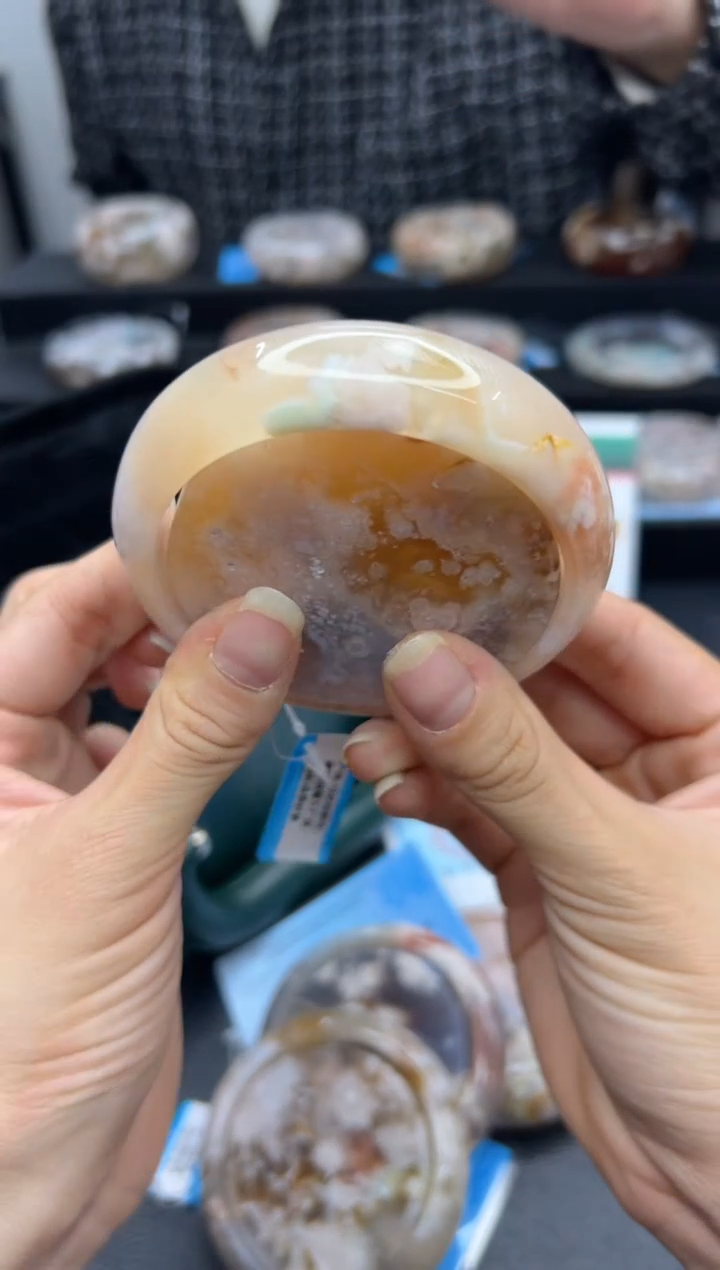 【闪购商品】石英质玉手镯未镶嵌A1451(64圈赠送镯心)