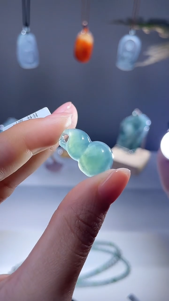 颈饰未镶嵌翡翠葫芦