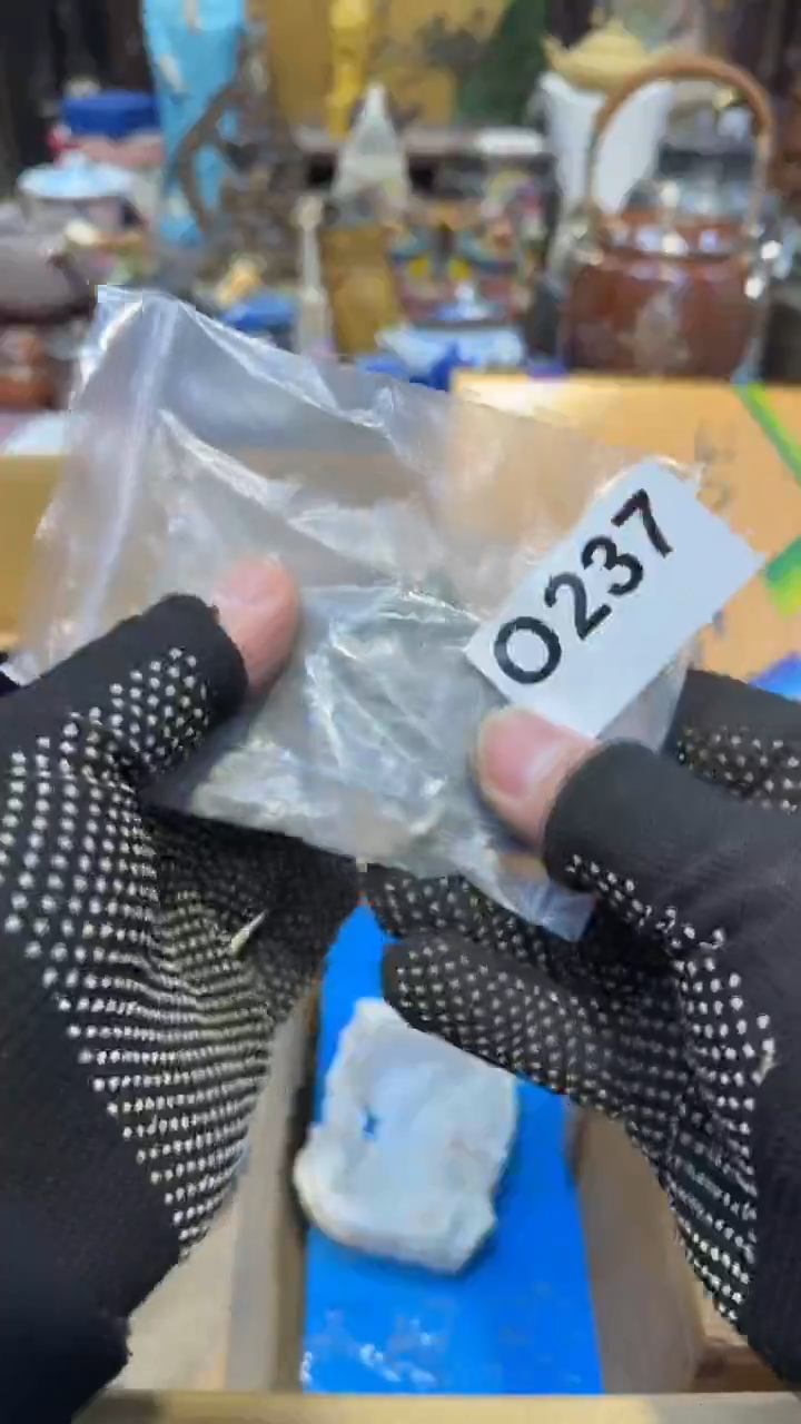 塑料中古艺术工艺美术品