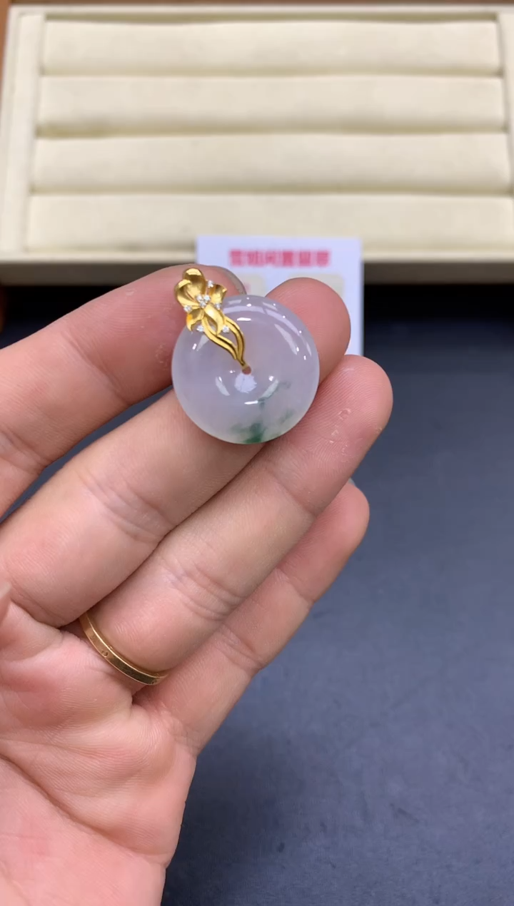颈饰18K金镶嵌翡翠334-中国好珍宝