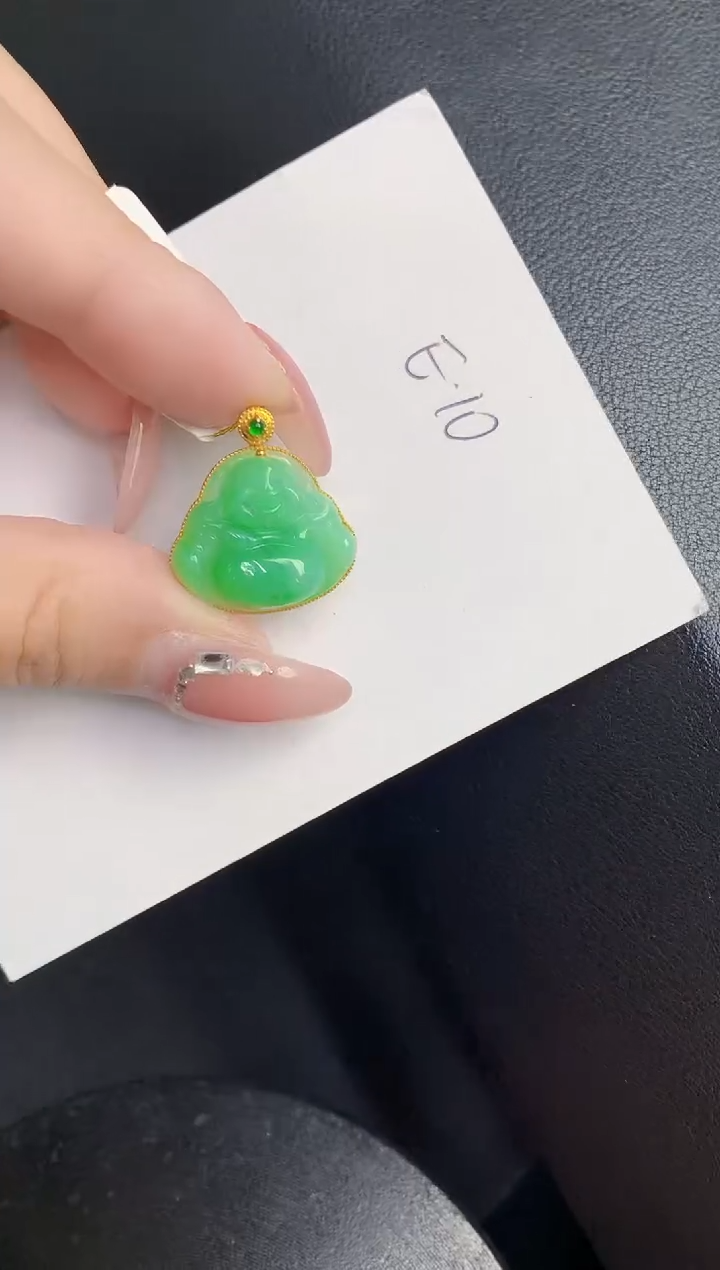 【闪购商品】翡翠颈饰18K金镶嵌000000000