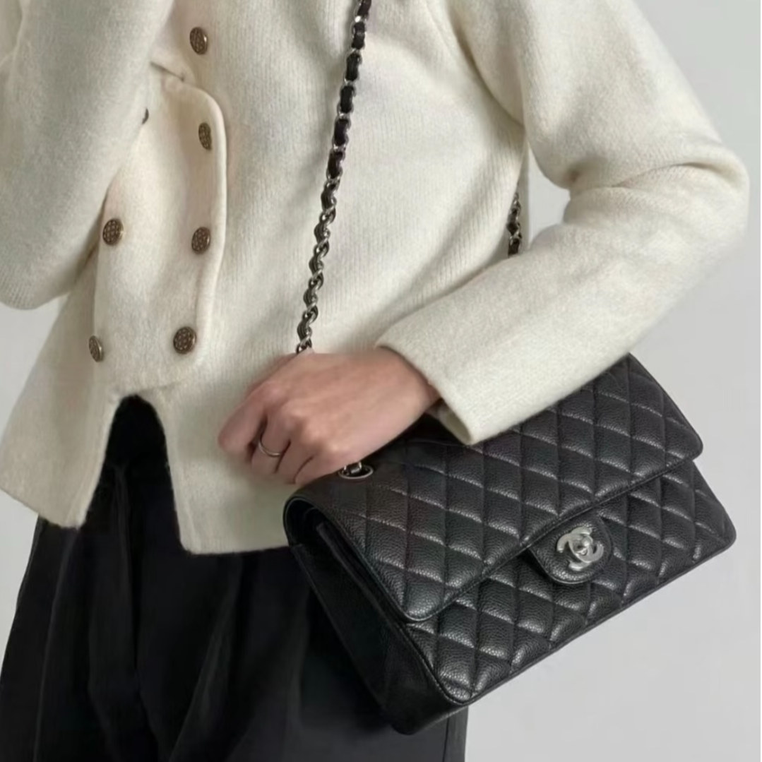 99新 Chanel/香奈儿 蔚蓝/黑银荔枝牛CF中号 链条包 26开