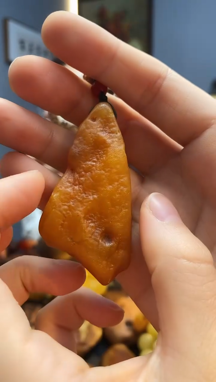 琥珀颈饰未镶嵌挂件