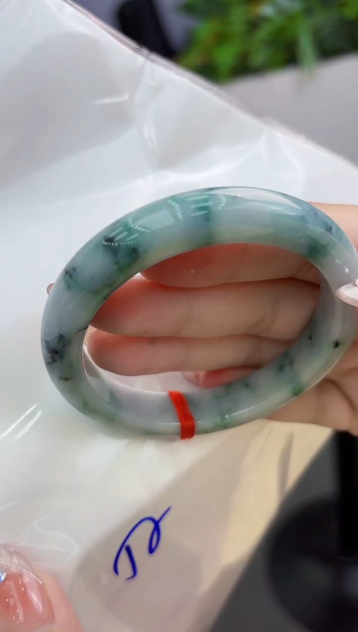 【闪购商品】翡翠手镯未镶嵌翡翠手镯