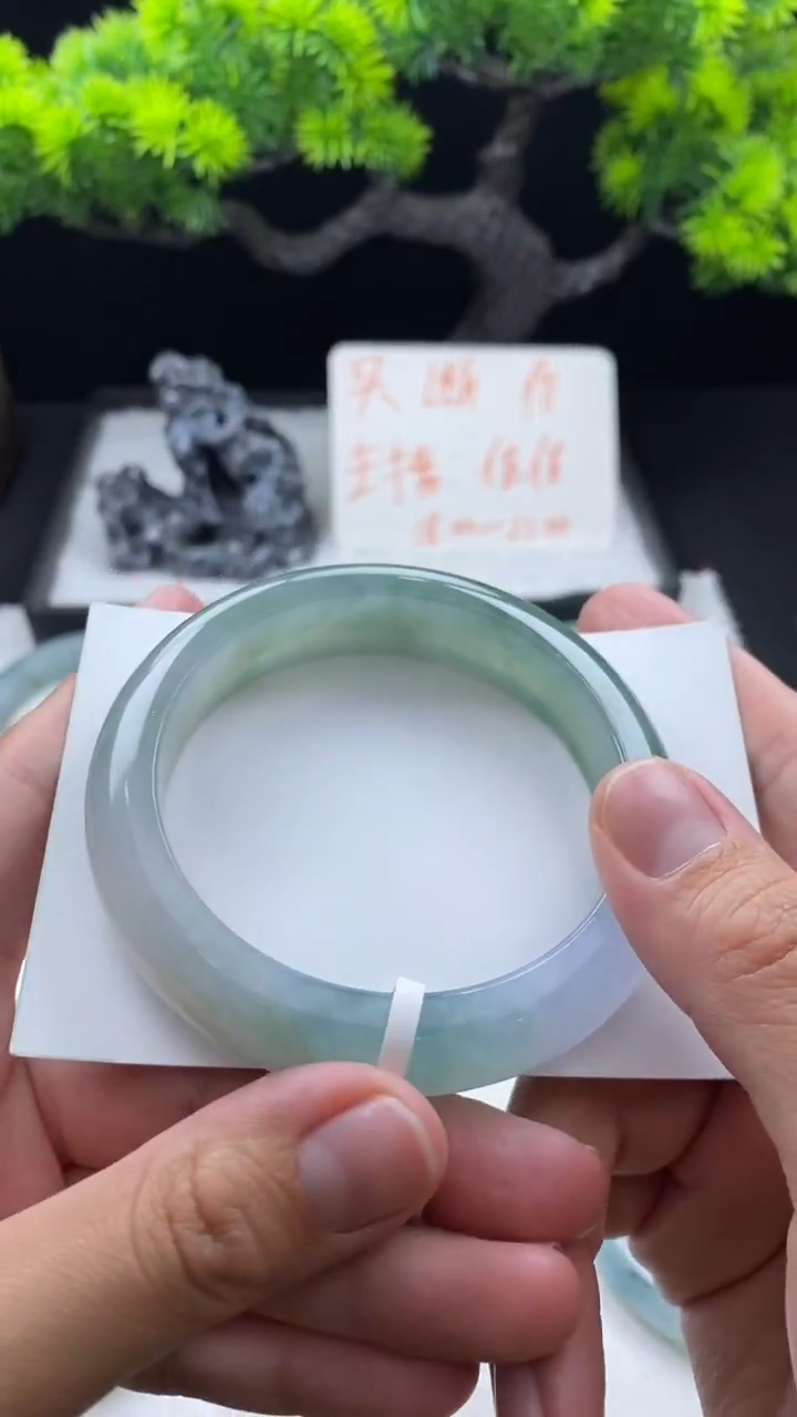 【闪购商品】翡翠手镯未镶嵌55+圈~不退不换