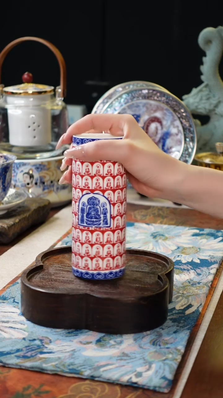 【闪购商品】千佛笔筒福利福利