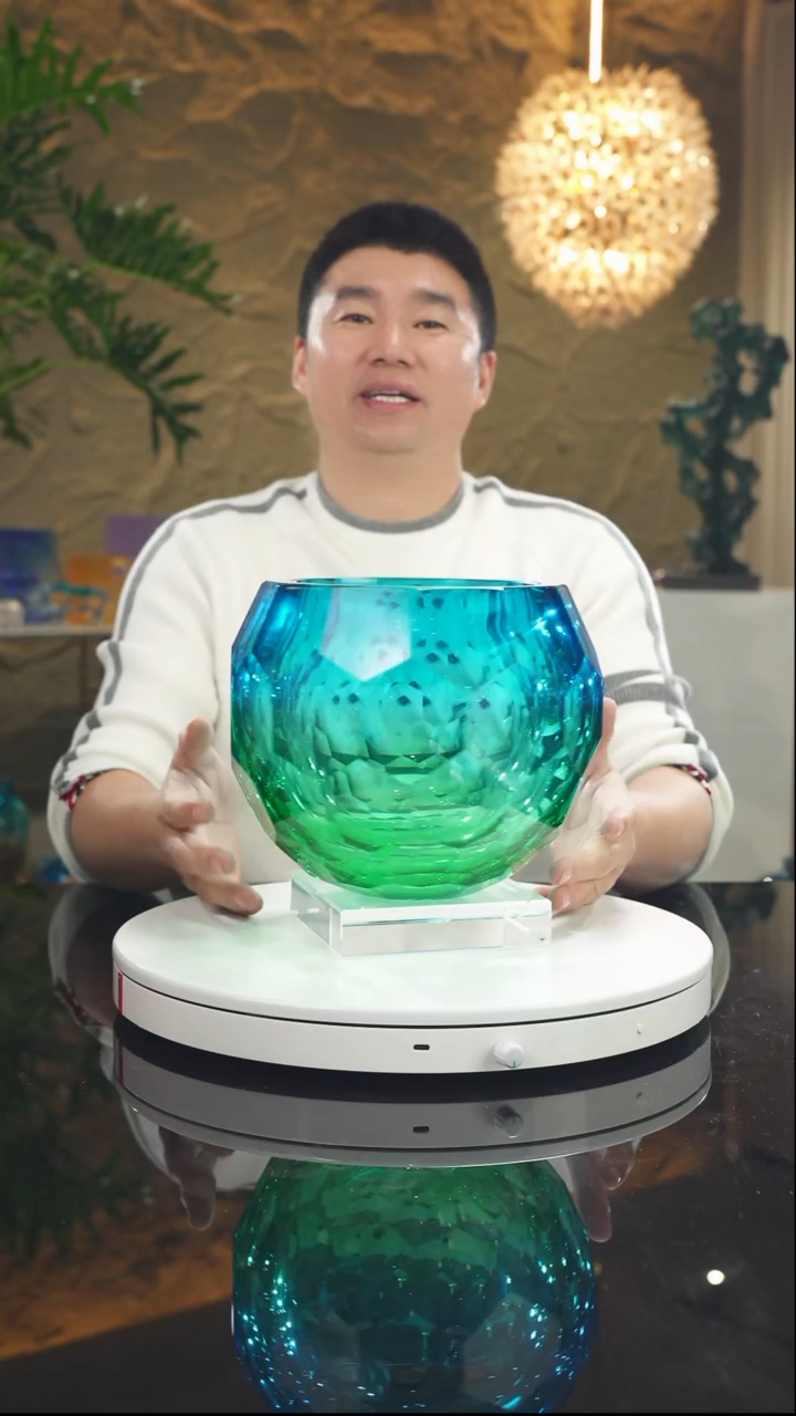 【闪购商品】瓷片福利蓝绿切面花瓶